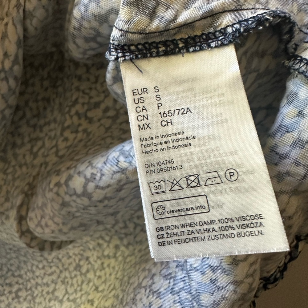 H&M Skirt - Picture 4 of 12